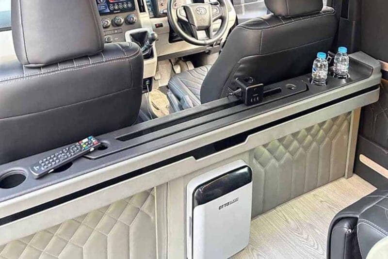 Sewa Hiace Luxury Depok