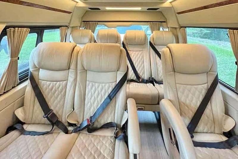 Sewa Hiace Gandaria Selatan