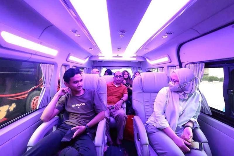 Sewa Hiace Cilandak Barat