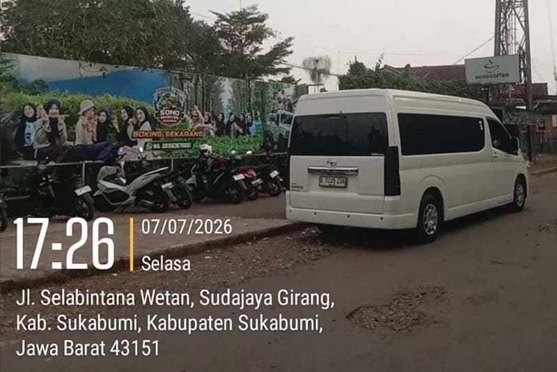 Sewa Hiace Stasiun Senen